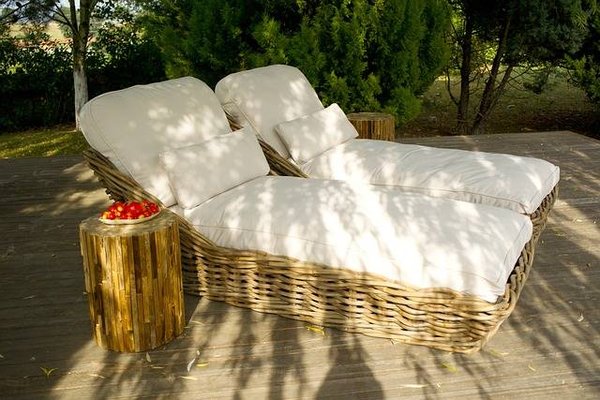 Les 10 Meilleures Chaises Longues pour Piscine : Confort et Style au Bord de l'Eau